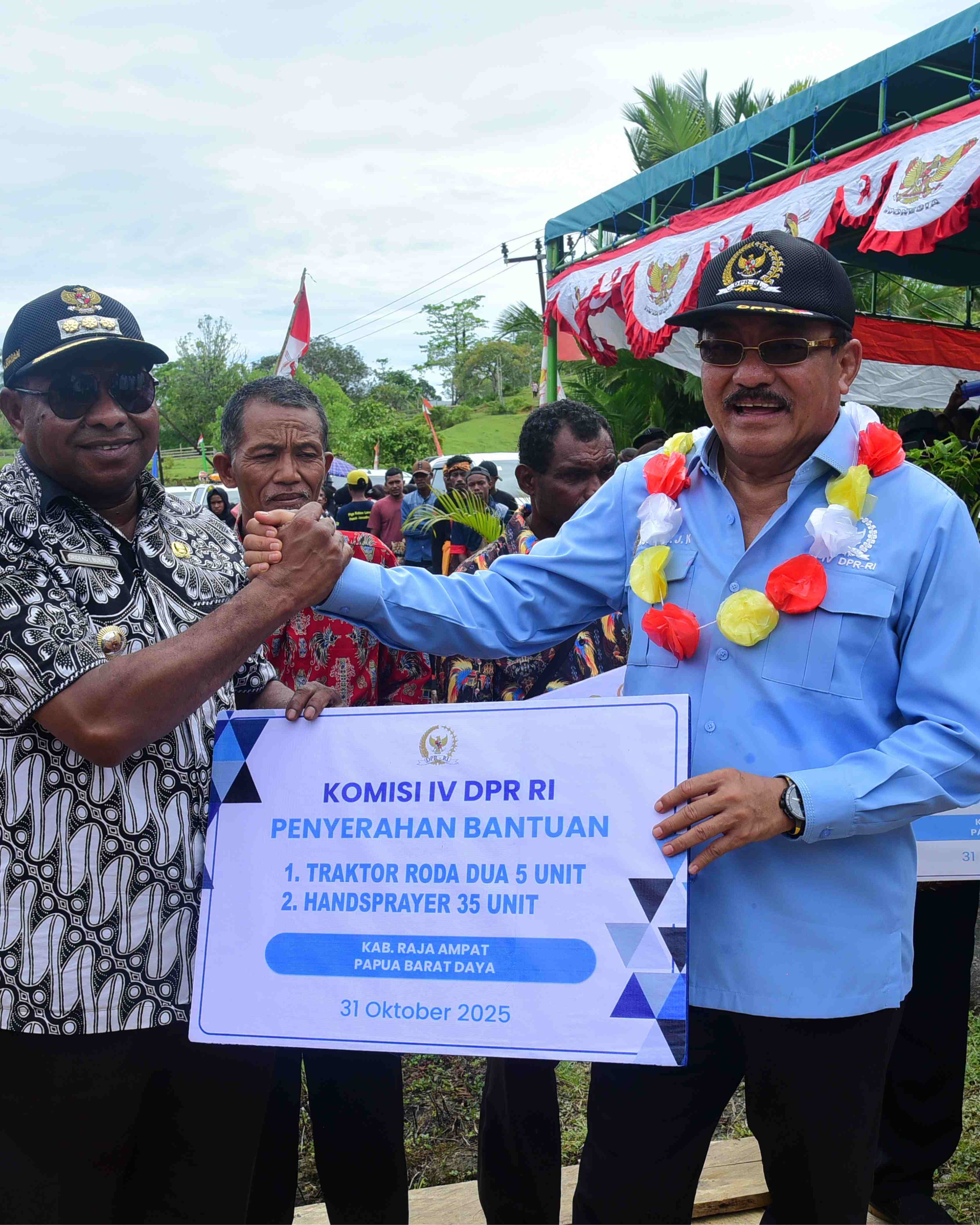 Transmigran Salawati Butuh Dukungan Pertanian dan Peternakan, Robert J. Kardinal Dorong Pemerintah Lanjutkan Warisan Pembangunan