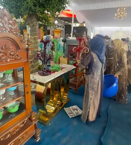 Adat seserahan isi rumah di Kayu Agung