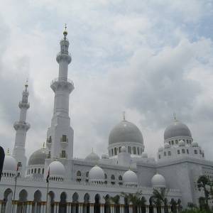 7 Masjid Miliki Desain Estetik yang Bikin Kagum di Indonesia