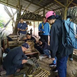 Hobi Fotografi? Yuk Gabung Komunitas Semut Foto