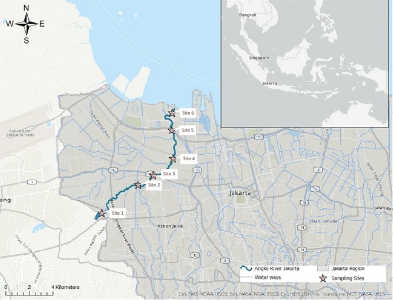 Sungai Angke di Jakarta