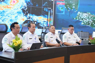 Siklon Tropis Senyar: Dari Bibit 95B hingga Awan Ekstrem di Sumatera