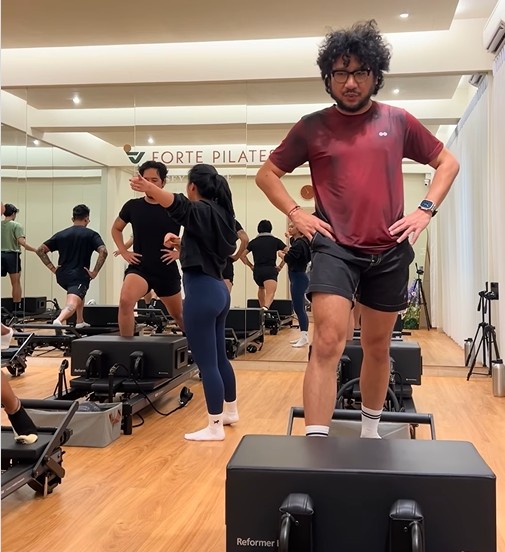 Para seleb lelaki pilates