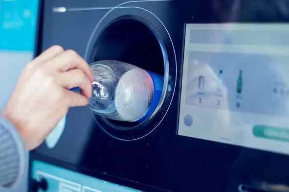 Reverse Vending Machine Reverse Vending Machine