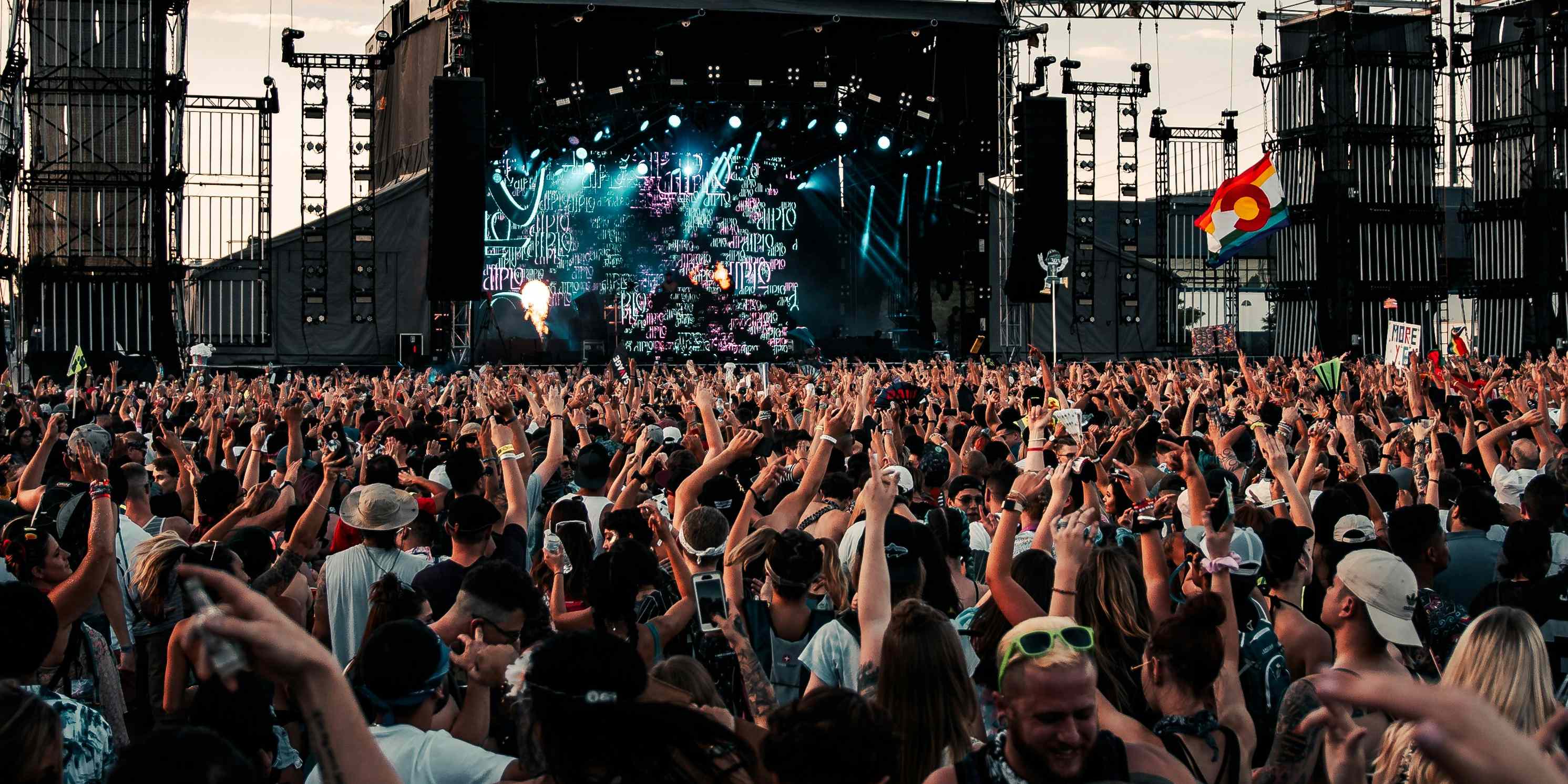Ilustrasi konser Ilustrasi konser