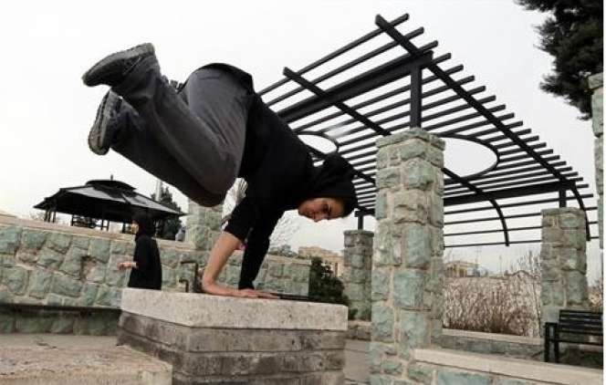 Olahraga Berbahaya Para Gadis Teheran