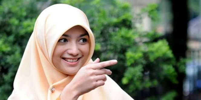 Bisnis Para Selebriti, Karaoke Hingga Jual Kuburan