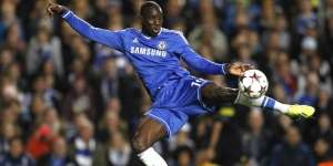 Juru Gedor Chelsea Ini Diam-diam Bangun Masjid