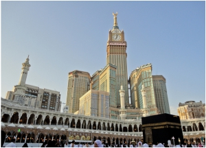 Kemegahan Kota Mekkah Menuai Kritik