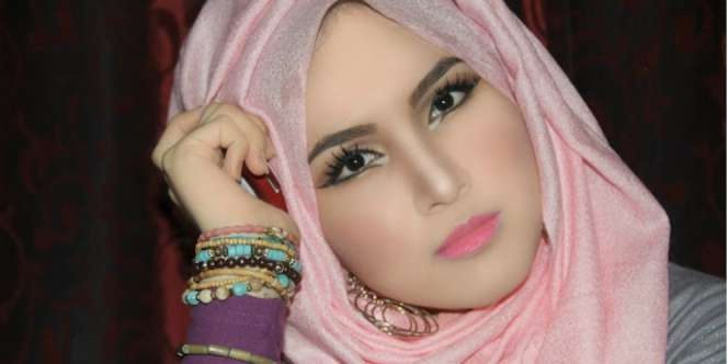 Ragam Pashmina Ini Memikat Para Hijaber