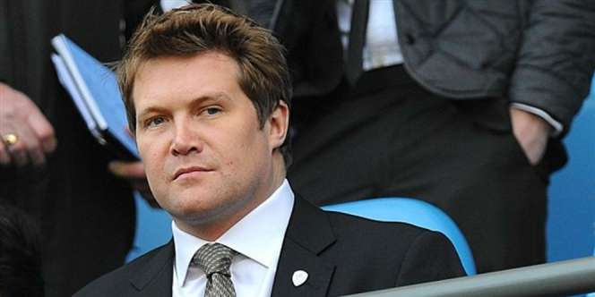 'Cuci Uang', Mantan Bos Leeds United Ditangkap di Dubai