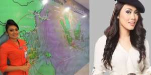 Foto Gaya Pramugari Cantik Salat di Pesawat