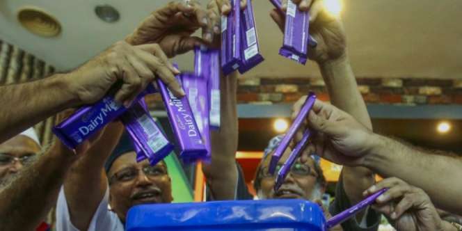 Pengusaha Muslim Malaysia Boikot Cadbury