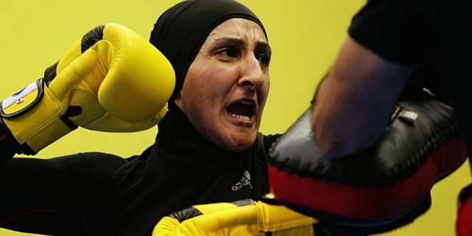 Carol Earl, Petinju Berhijab Asal Australia