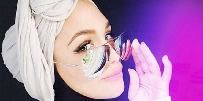 Kisah Gadis Cantik Swiss Jatuh Hati dengan Hijab