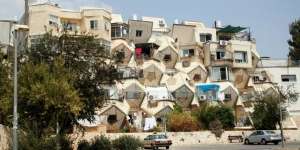 5 Gedung Teraneh di Jazirah Arab