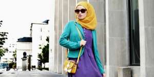 Kombinasi Hijab Blazer untuk ke Kantor 