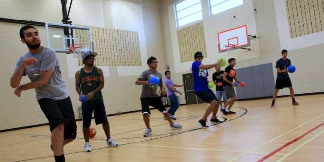 Alif Laam Meem, Persaudaraan Pemuda Muslim Amerika