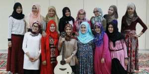Hijabers Batam Meriahkan MTQ Nasional XXV