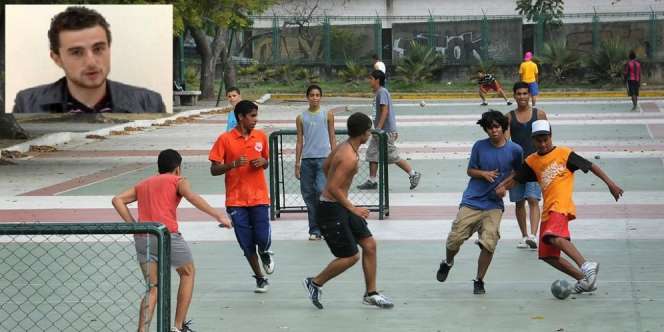  Kisah Pemuda Perancis Temukan Islam Lewat Sepakbola