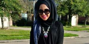 Hijaber Texas Mencoba Jadi Celebgram