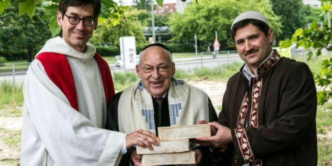 Di Berlin: Masjid, Gereja dan Sinagog Satu Atap