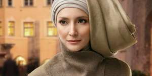 Inneke dan Jalan Menuju Hijab