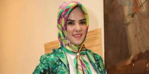 Gaya Hijab `Tabrak` ala Angel Lelga