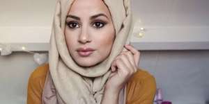 Elegan, Hijaber Cantik Asal Belanda