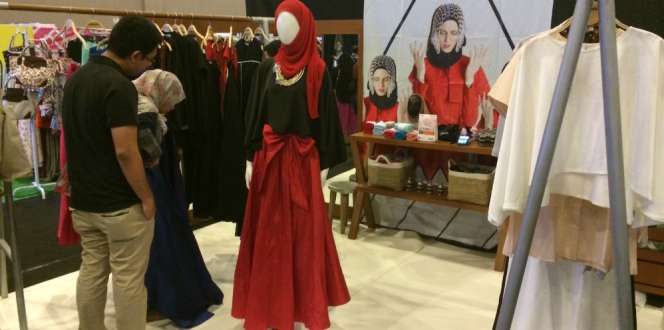 Hijab Indonesia Berkibar di Malaysia