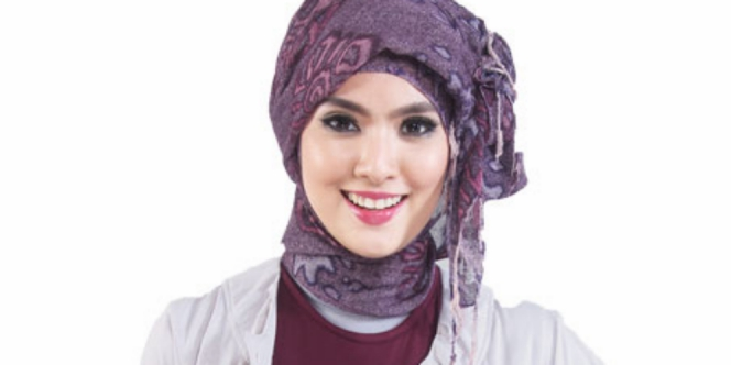 Jaket Manet Trendi untuk Hijabers