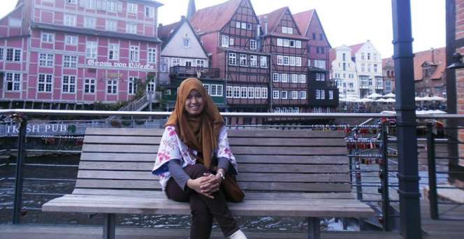 IPK Tertinggi, Hijaber Anak Petani Dapat Beasiswa ke Belanda