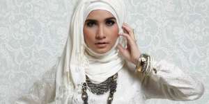 Rumah Butik `Panen` Pesanan Hijab Lebaran
