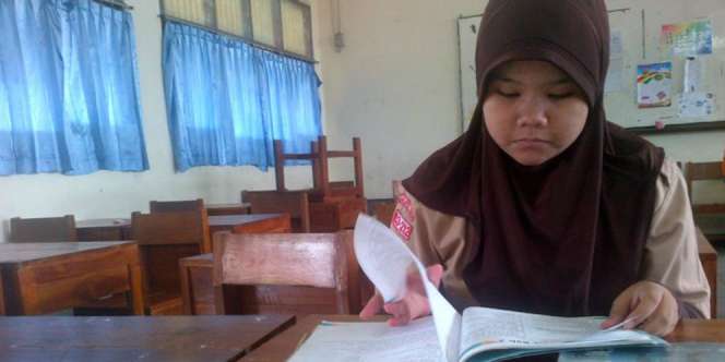 Rahasia Hijaber Cilik Ini Raih UN Tertinggi Nasional