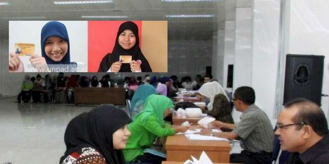 Kisah Haru dan Membanggakan Dua Hijaber Berprestasi