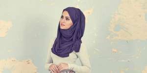 Tampil Feminin dengan Rok Floral