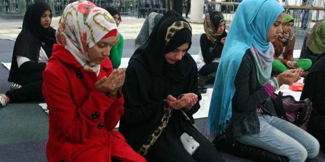 Kisah para Non-Muslim Ikut Puasa Ramadan