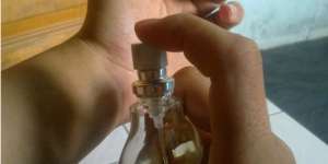 Hukum Parfum Saat Berpuasa