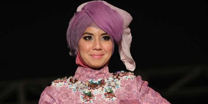 Tya Ariestya Nyaman dengan Hijab Casual 