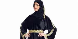 Tampil Modis dengan Abaya