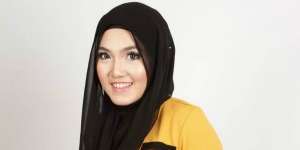 Pebisnis Hijab Ini Banting Stir ke Busana Pantai