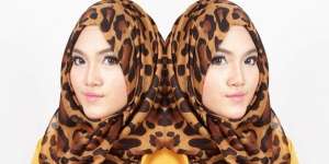 `Mix and Match` Jadi Hobi, Gaya Simple Tetap Utama