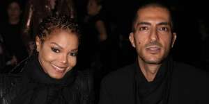 Janet Jackson Mulai Puasa dan Berburu Abaya