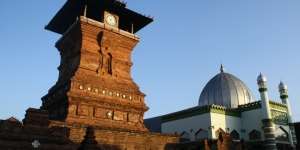 Kisah Masjid Sunan Kudus dan Batu Palestina