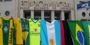 Saksi Sejarah `Gila Bola` Brasil