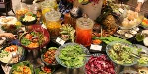 7 Tips Puasa Aman dan Menyehatkan