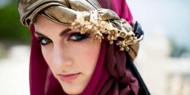 Mengenal Rycaps, Duo Desainer Hijab Turban Keren