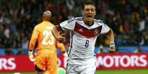Ozil Ingin Tinggal di Brasil dan Bangun 4 Masjid