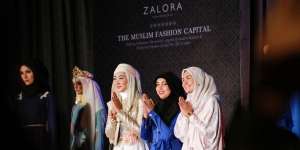 Zalora: Tengok Koleksi Material Girl by Madonna
