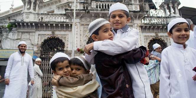 Tradisi Unik Lebaran di Negara Minoritas Muslim Dunia